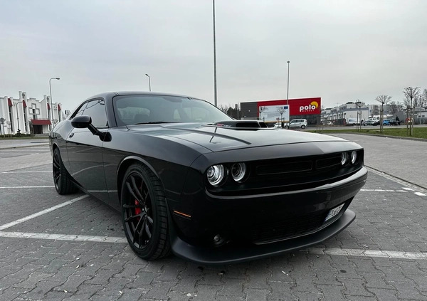 Dodge Challenger cena 235000 przebieg: 9000, rok produkcji 2021 z Września małe 254